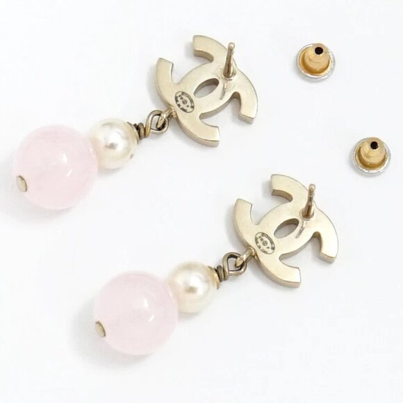 CHANEL CC Logos Pearl Pink Ball Drop Stud Earrings Gold Tone B18P Auth w/Box - Picture 4 of 6